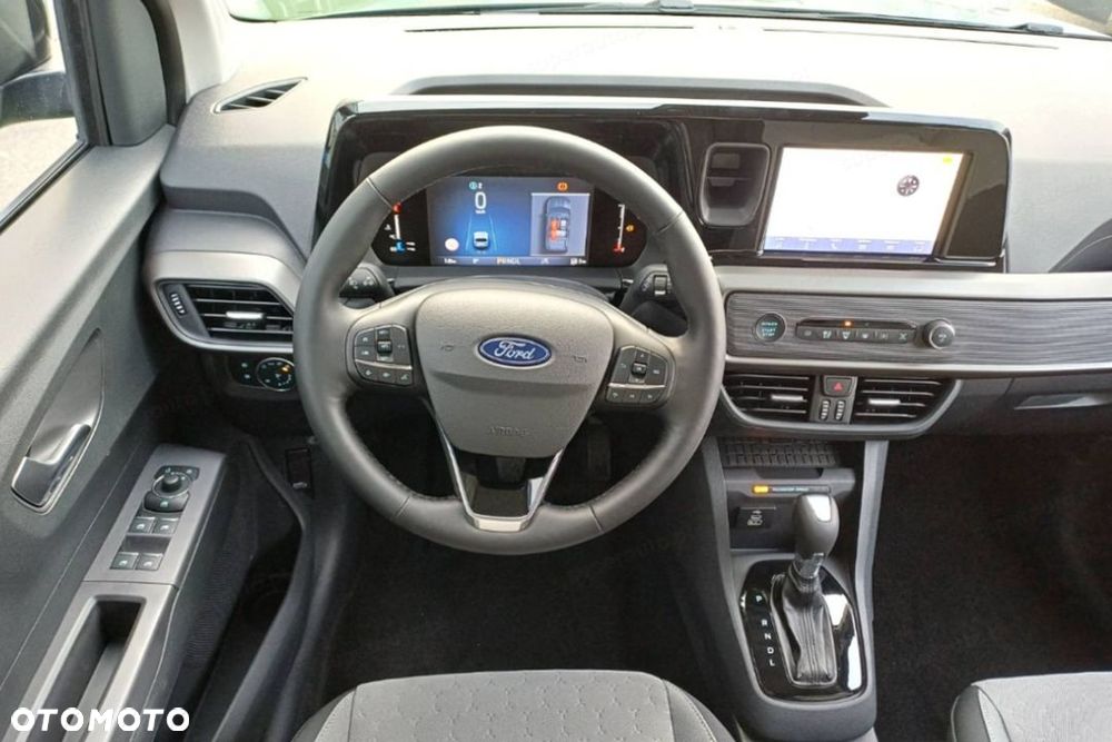 Ford Tourneo Courier - 10