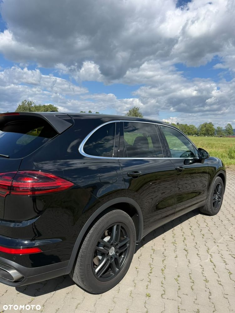Porsche Cayenne Standard - 9