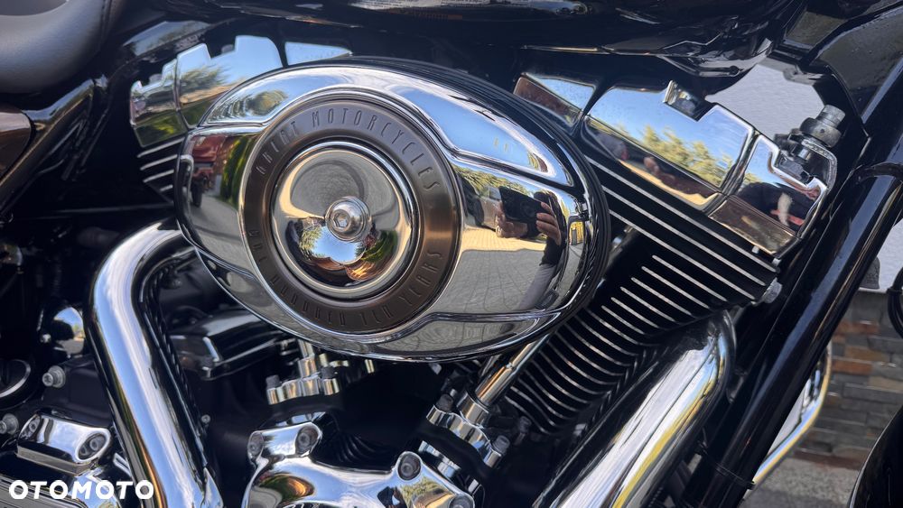 Harley-Davidson Touring Road King - 28