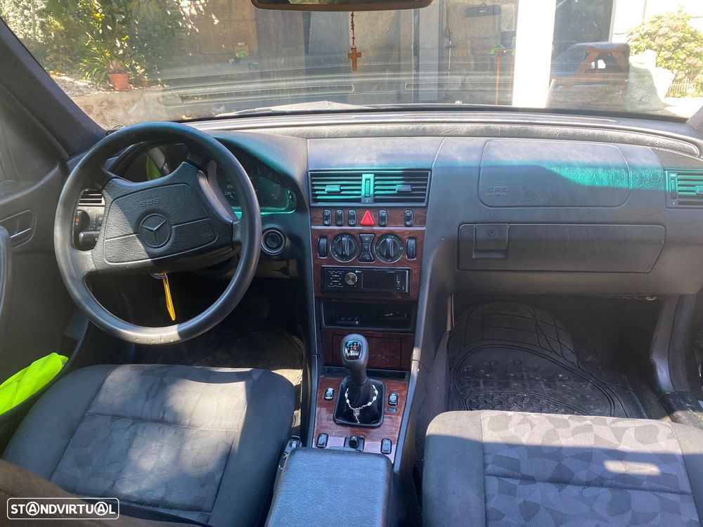 Mercedes-Benz C 200 CDI Classic - 4