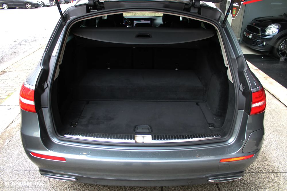 Mercedes-Benz E 300 de Exclusive Line - 51