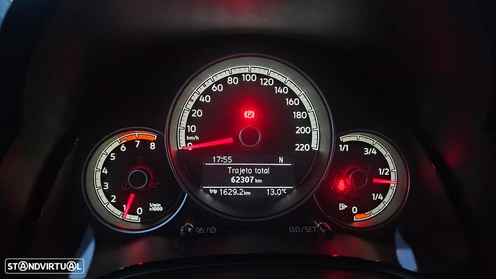 VW Up! 1.0 High Auto - 11