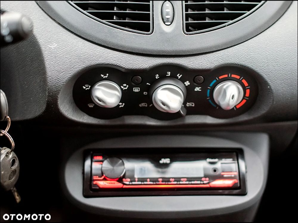 Renault Twingo - 24