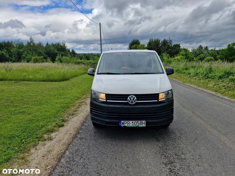 Volkswagen Transporter L2H1 - 1