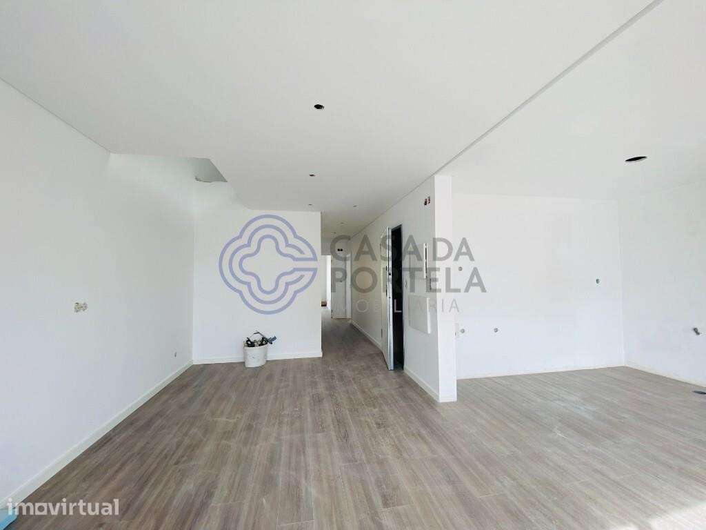 SANTA MARTA DO PINHAL T3 COM ELEVADOR E PARQUEAMENTO - Grande imagem: 4/19
