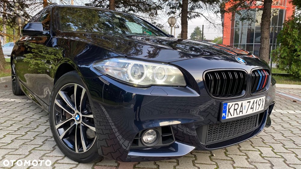 BMW Seria 5 535d xDrive - 14