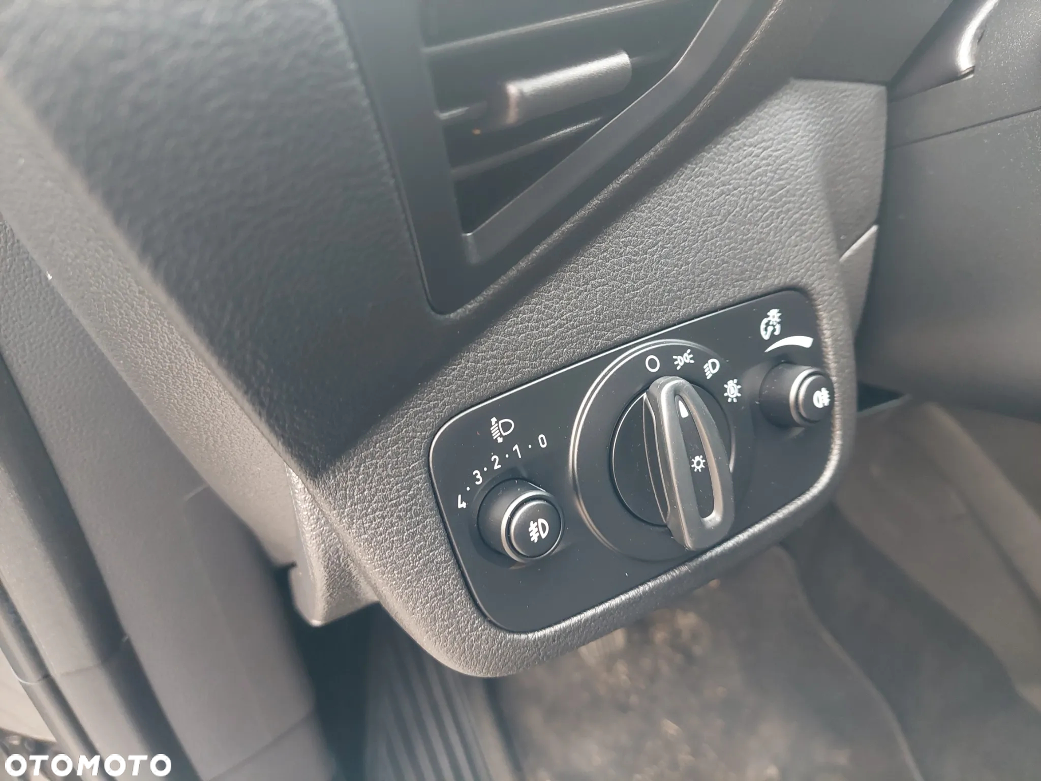 Ford Grand C-MAX 1.5 EcoBoost Start-Stopp-System Business Edition - 12