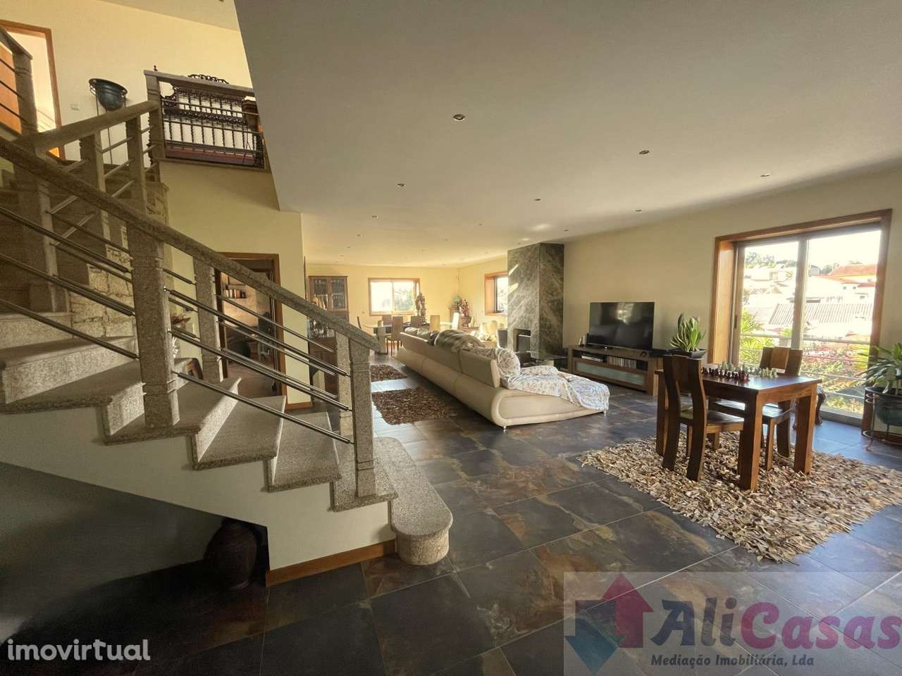 Fantástica Vivenda C/ - Grande imagem: 4/59