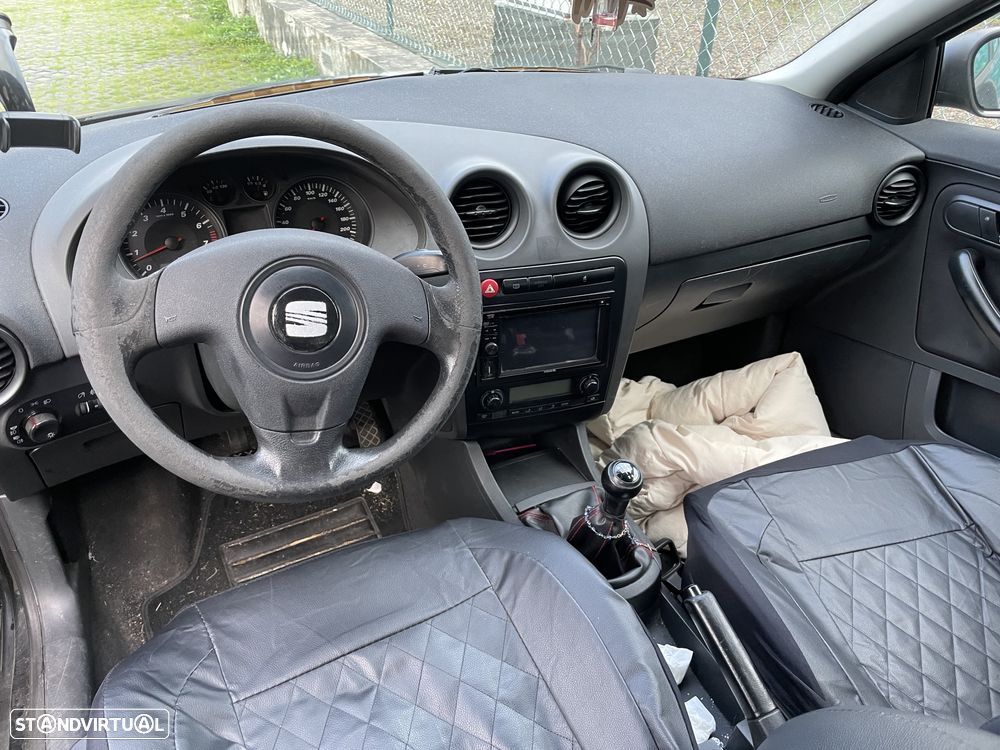 SEAT Ibiza 1.4 16V Sport - 16