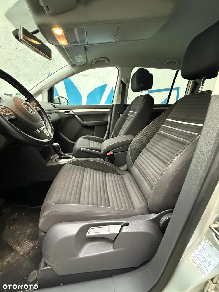 Volkswagen Touran 1.6 TDI DPF BlueMotion Technology DSG Cup - 17