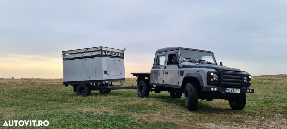 Land Rover Defender - 4