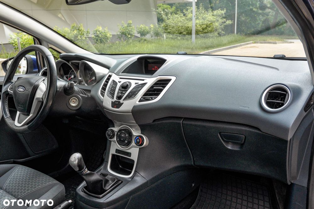 Ford Fiesta - 10