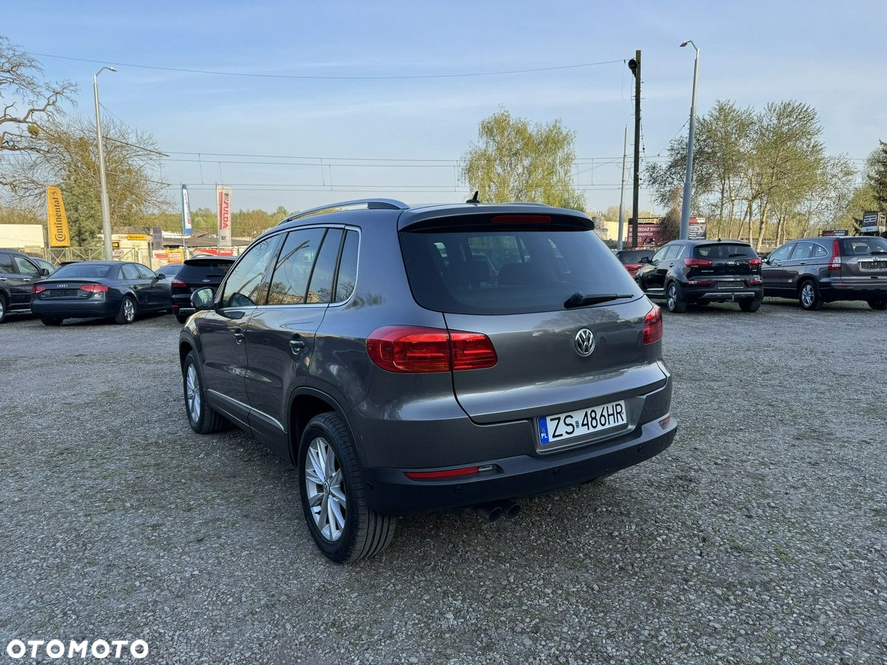 Volkswagen Tiguan - 4