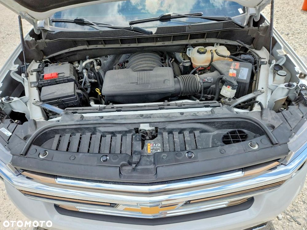 Chevrolet Silverado - 9