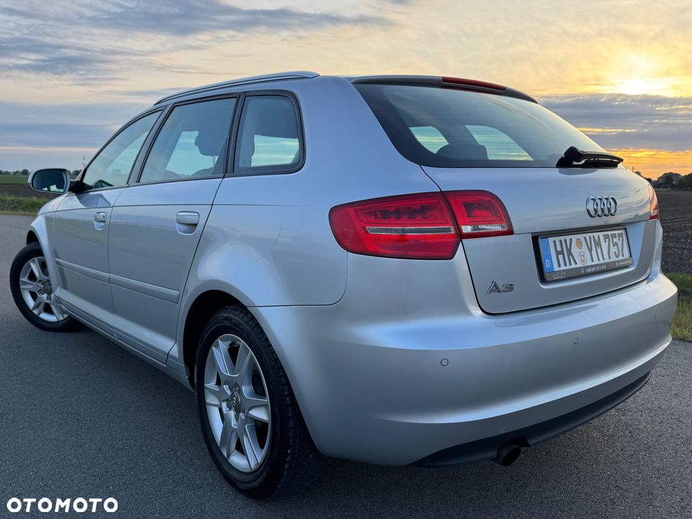 Audi A3 Sportback 1.6 Ambiente - 3