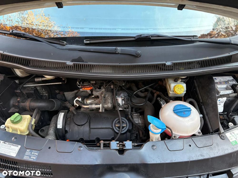 Volkswagen Transporter T5 TDI L2H1 - 19