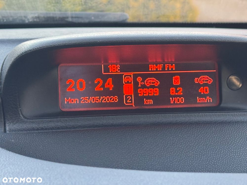 Peugeot 307 1.6 - 9