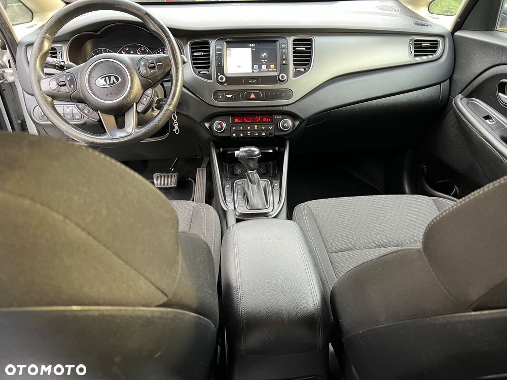 Kia Carens 1.7 CRDi L DCT - 6