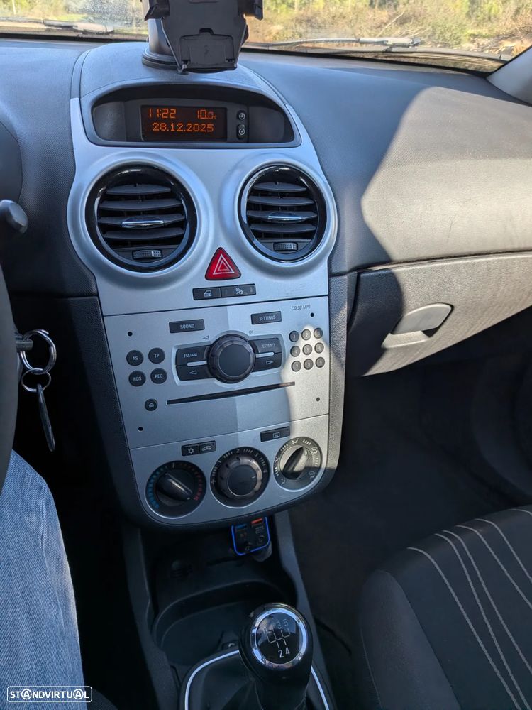 Opel Corsa 1.2 Cosmo 111 - 3