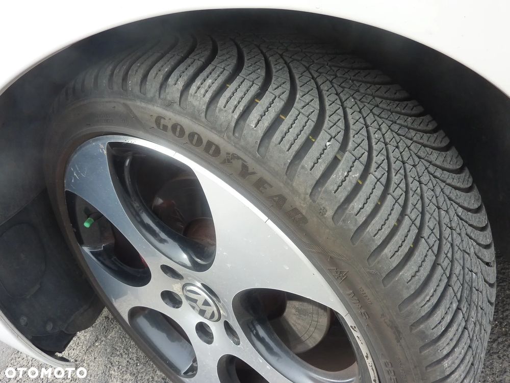 Volkswagen Golf 2.0 GTI DSG - 21