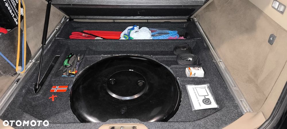 Volvo V70 3.2 Summum - 3