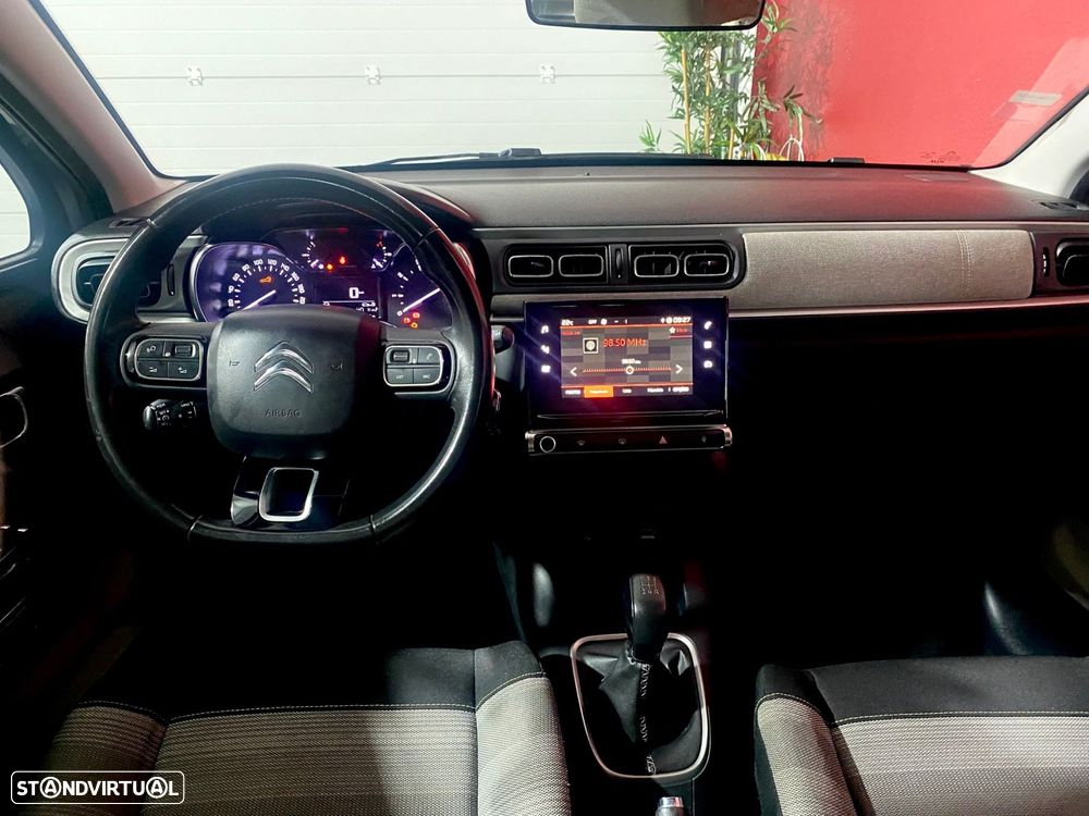 Citroën C3 1.2 PureTech Shine - 45