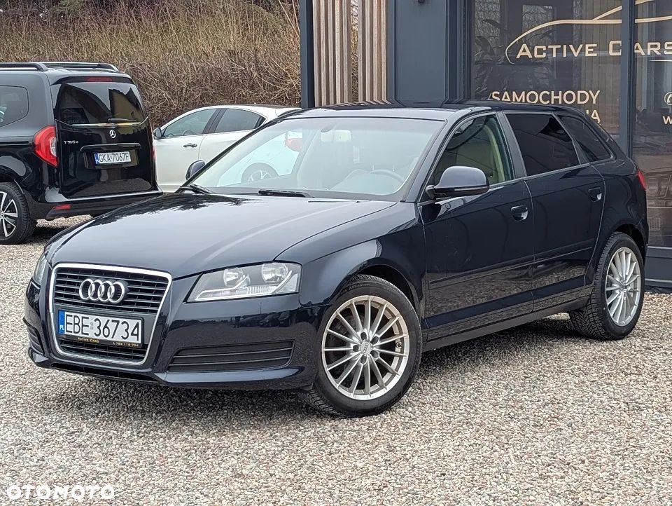 Audi A3 Sportback 2.0 TDI Ambiente - 9