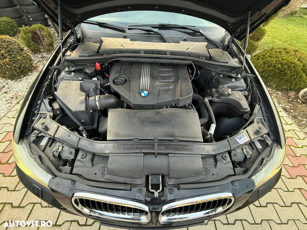 BMW Seria 3 318d DPF Touring Edition Exclusive - 35