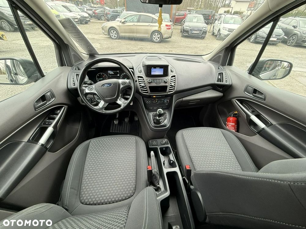 Ford Transit Connect - 16