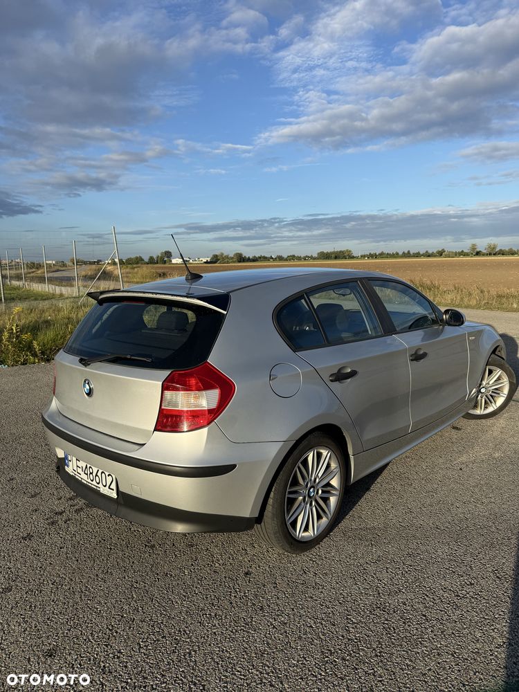 BMW Seria 1 2004 photo 3