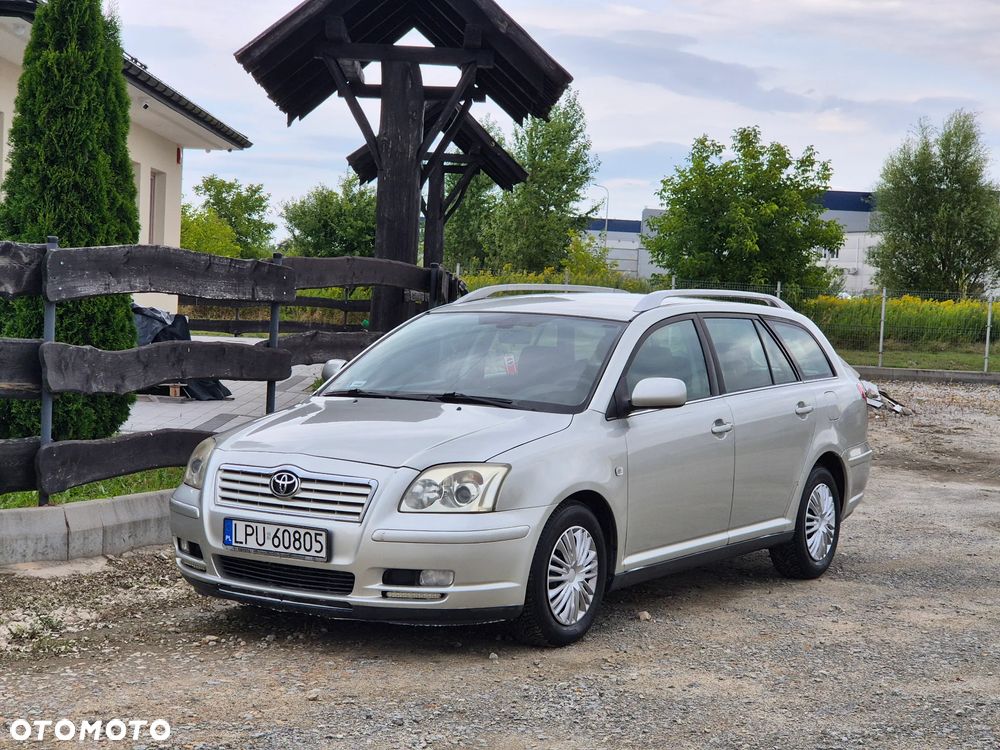 Toyota Avensis 1.8 VVT-i Terra - 1