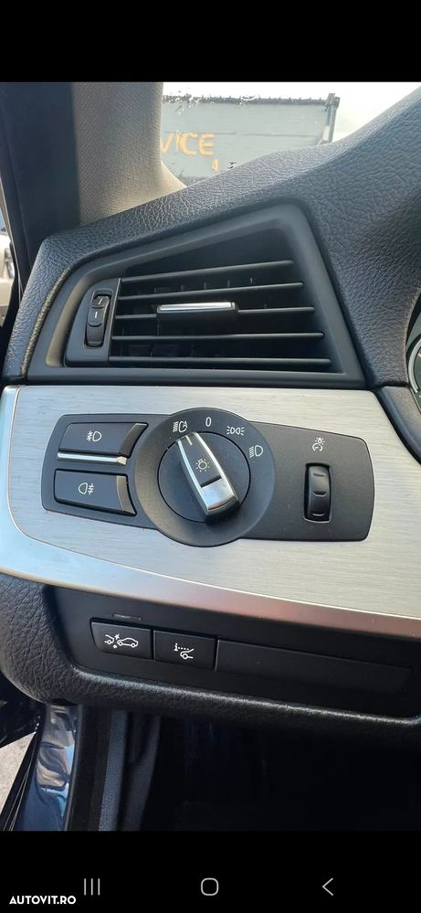 BMW Seria 5 525d xDrive - 13