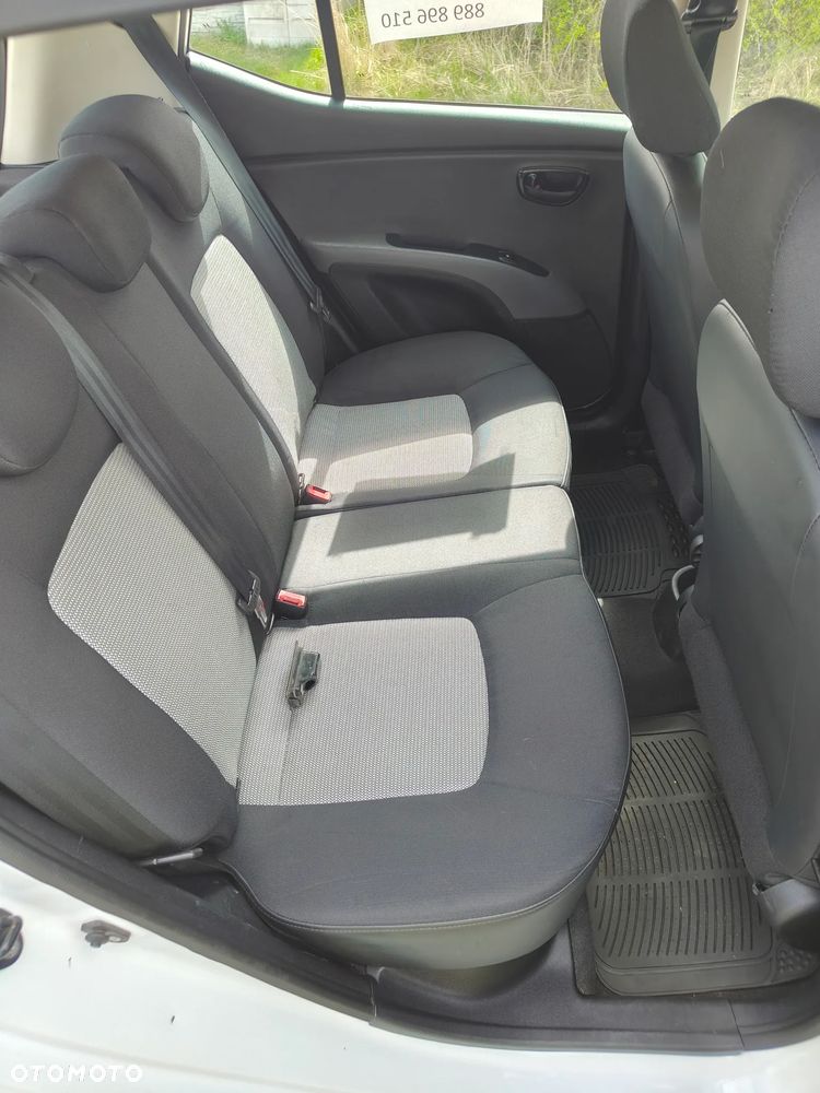 Hyundai i10 1.1 Style - 8