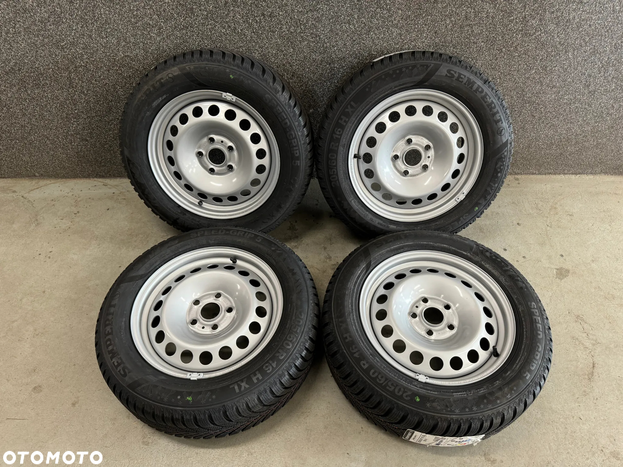 Koła Zimowe VW Touran 5TA 16 cali 5x112 4szt. Opony Zimowe Semperit 205/60/16 96H XL Nowe z kołpakami! - 6