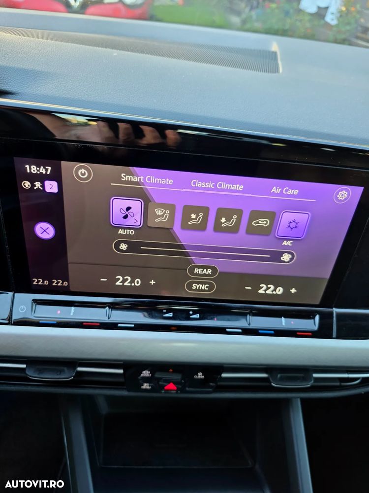 Volkswagen Golf Variant 2.0 TDI SCR DSG Life - 13