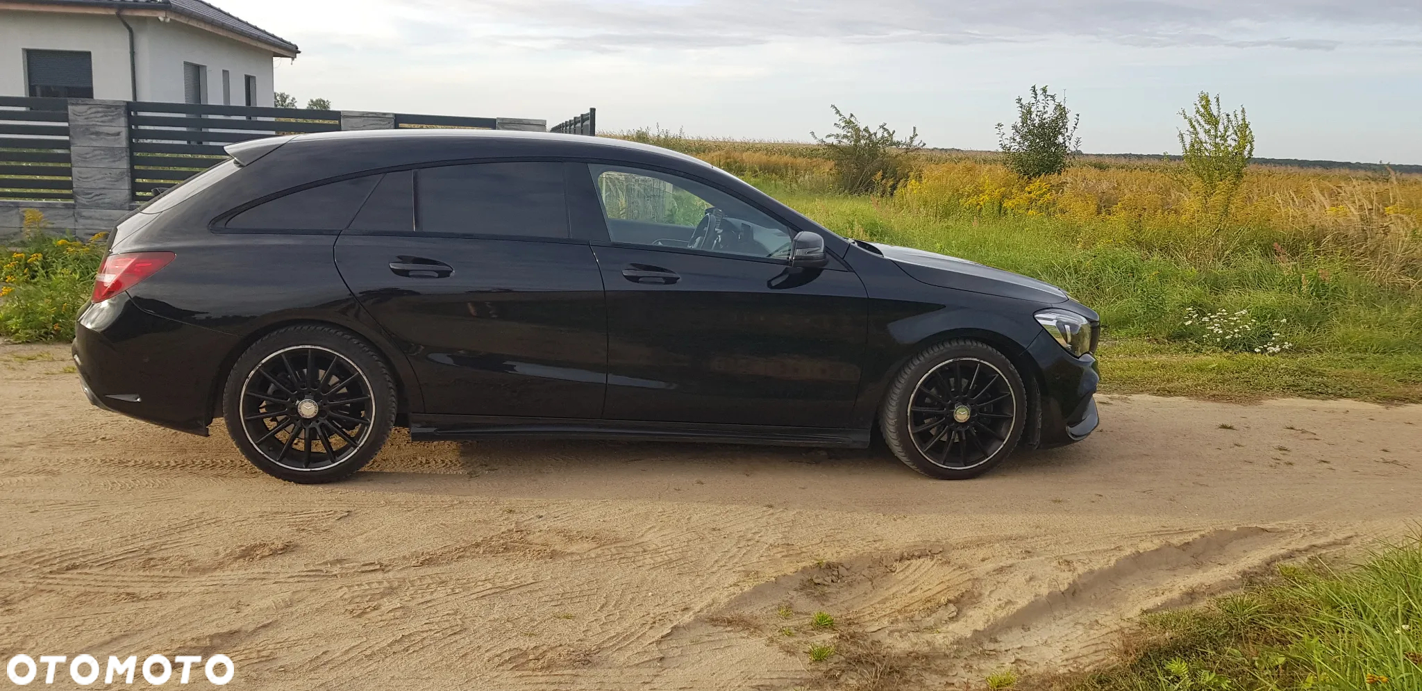 Mercedes-Benz CLA 180 AMG Line - 5