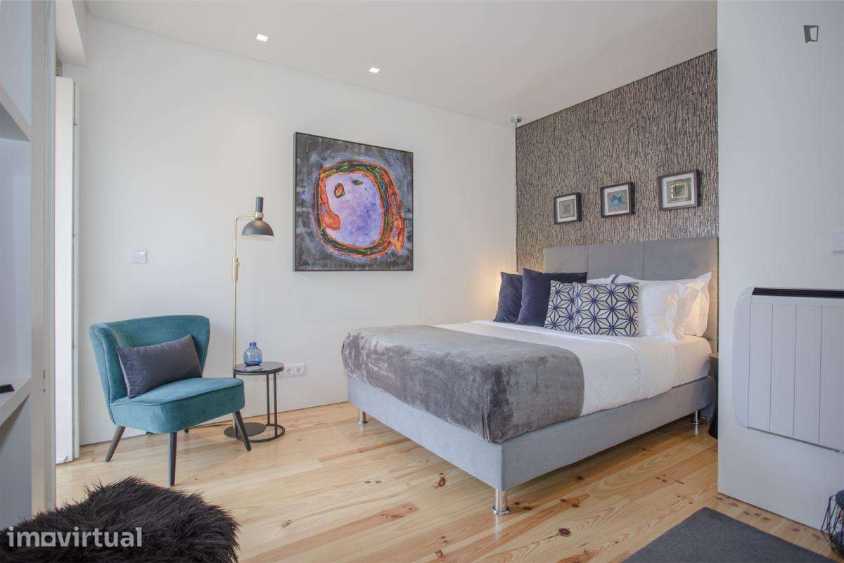 Apartamento com 1 quartos - localizado em Cedofeita Porto - Grande imagem: 3/30