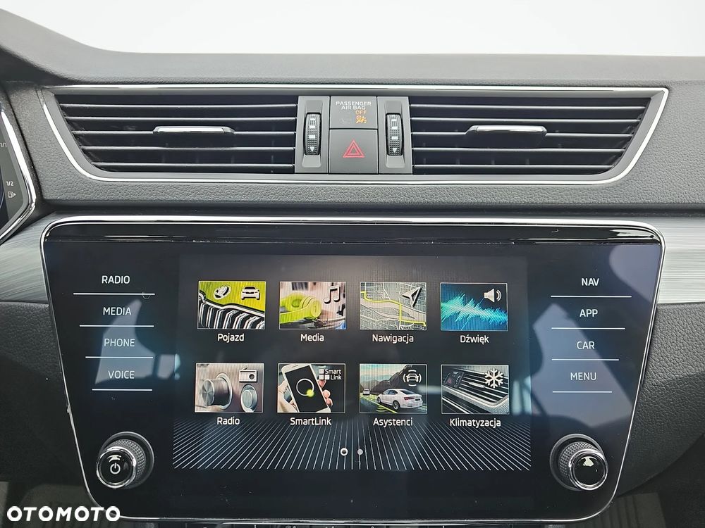 Skoda Superb 2.0 TDI SCR Ambition DSG - 18