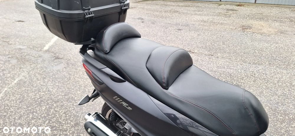 Piaggio MP-3 - 17