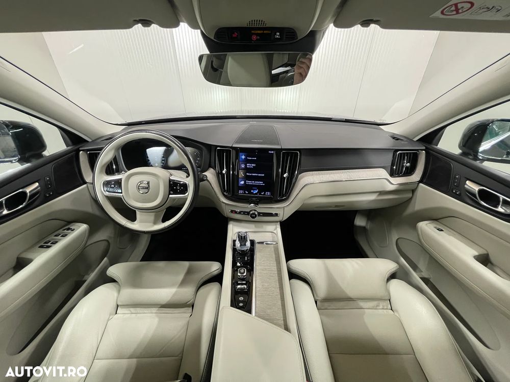 Volvo XC 60 B4 MHEV AWD Inscription - 7