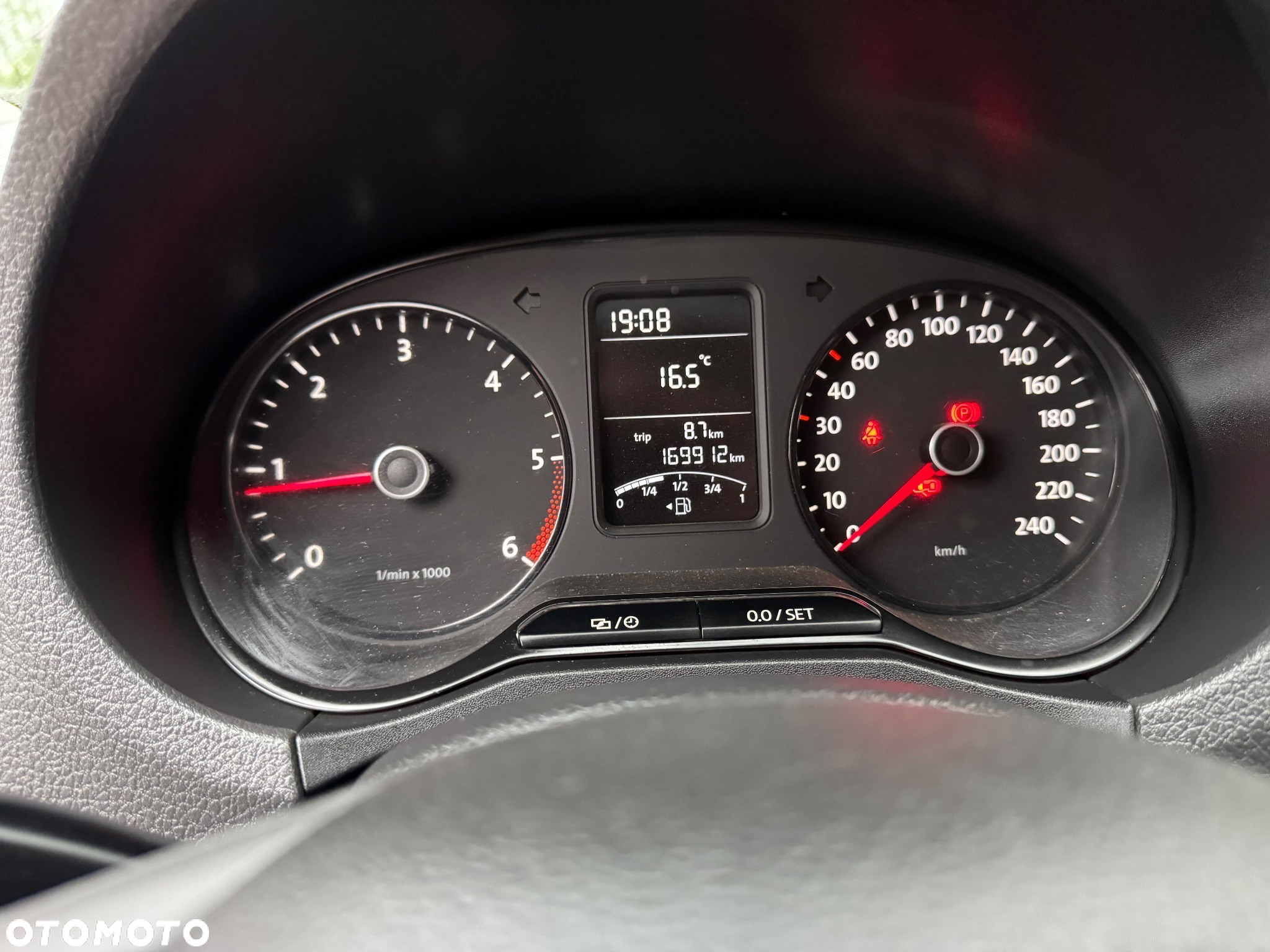 Volkswagen Amarok 2.0 TDI 4MOTION BMT - 28