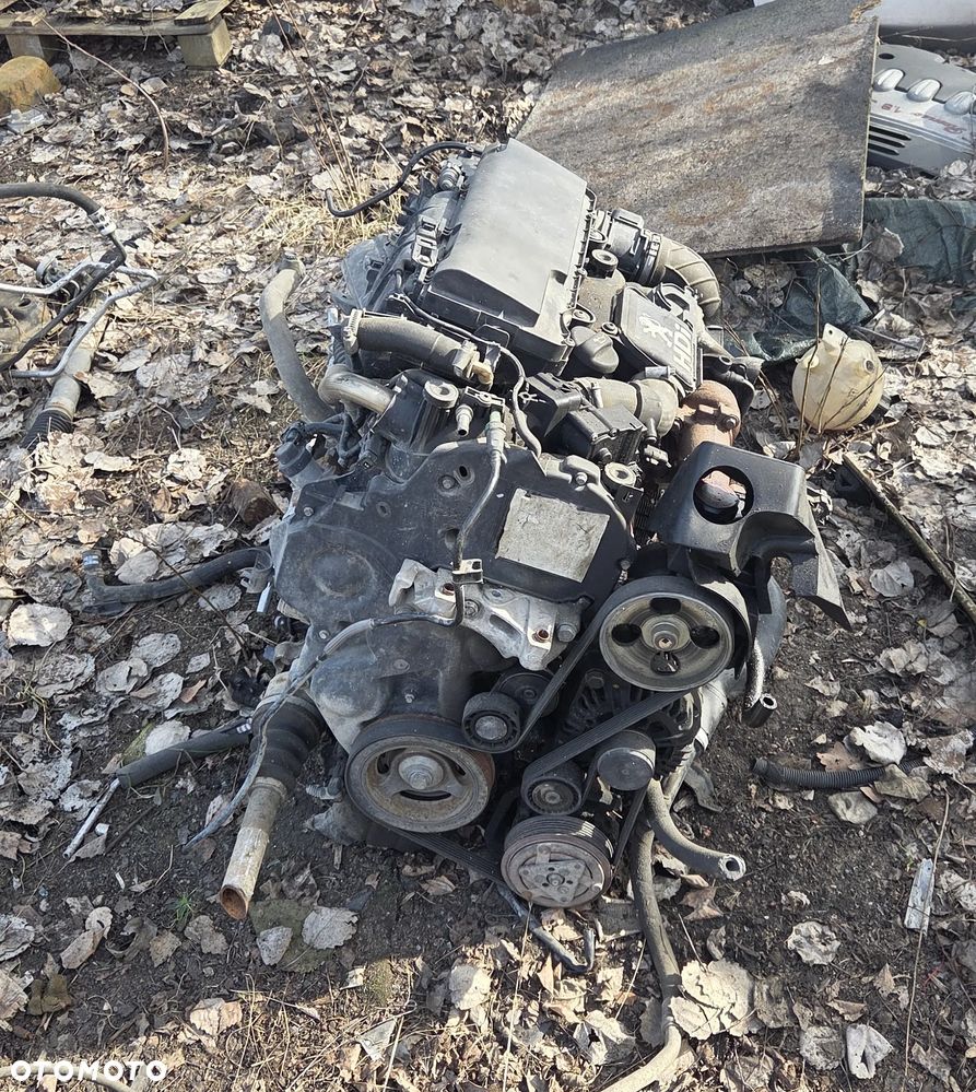 Silnik kompletny Peugeot 206 1.4 Hdi 8HZ 10FD95 - 1