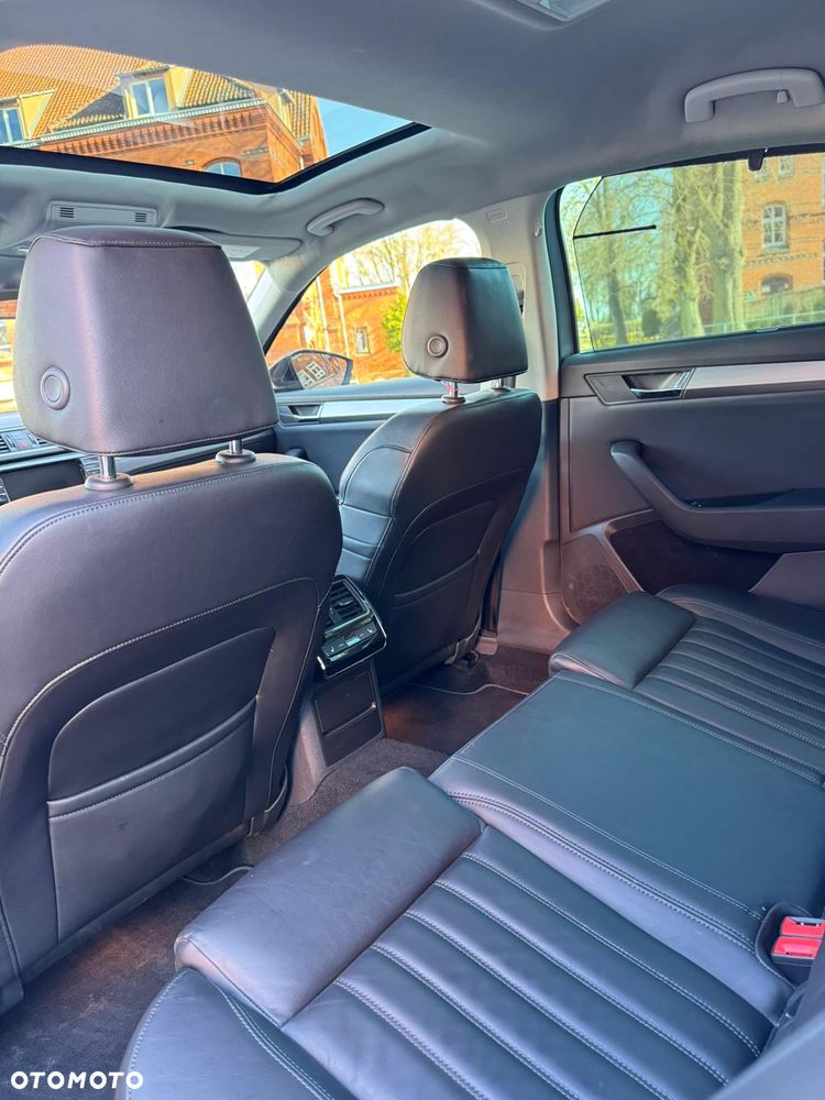 Skoda Superb 2.0 TDI L&K DSG - 8