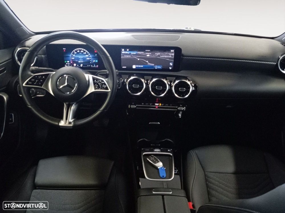 Mercedes-Benz A 200 Limousine d Style Aut. - 10