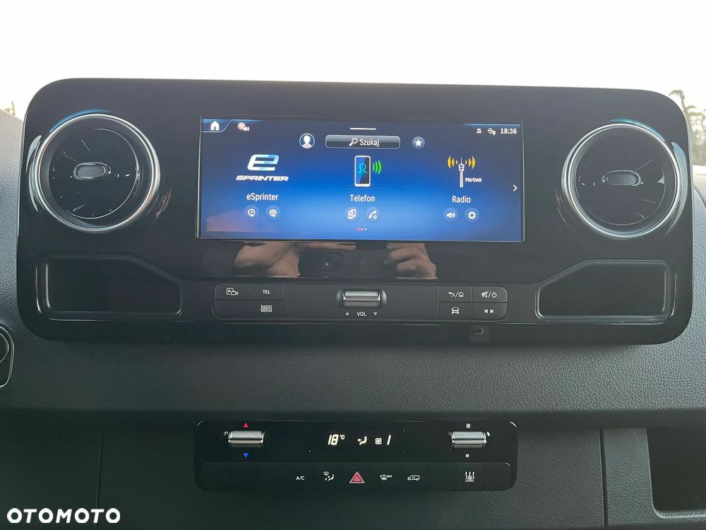 Mercedes-Benz 314 eSprinter Furgon 3.5t - 18