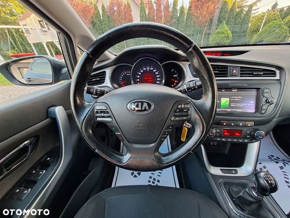 Kia Ceed - 15