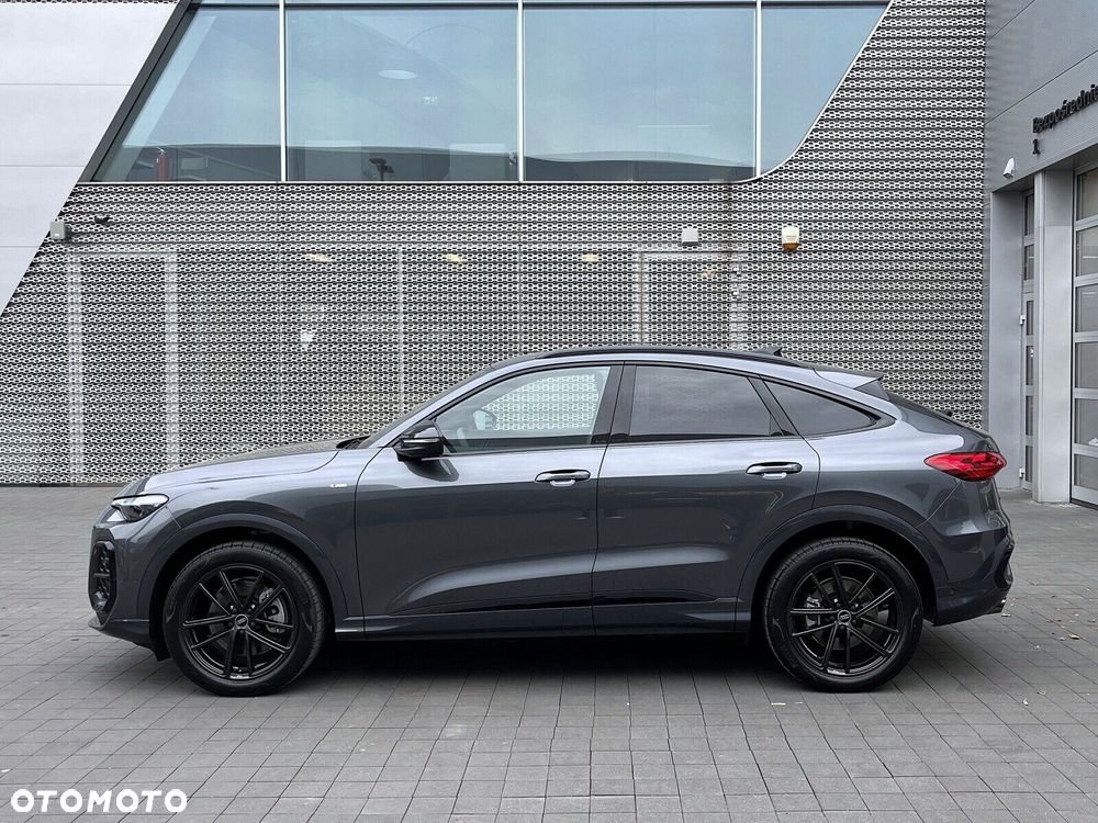 Audi Q5 Sportback - 6