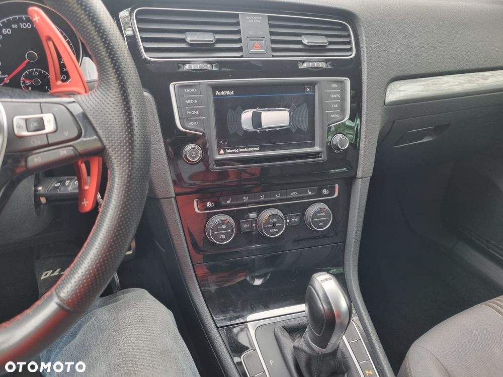 Volkswagen Golf 2.0 TDI BlueMotion Technology DSG Allstar - 7