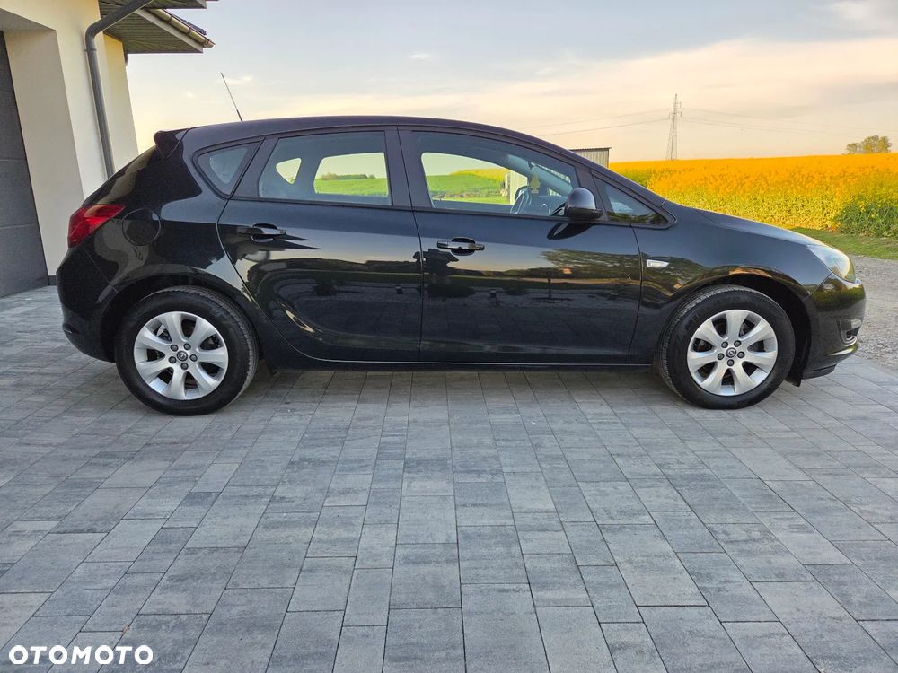 Opel Astra - 10
