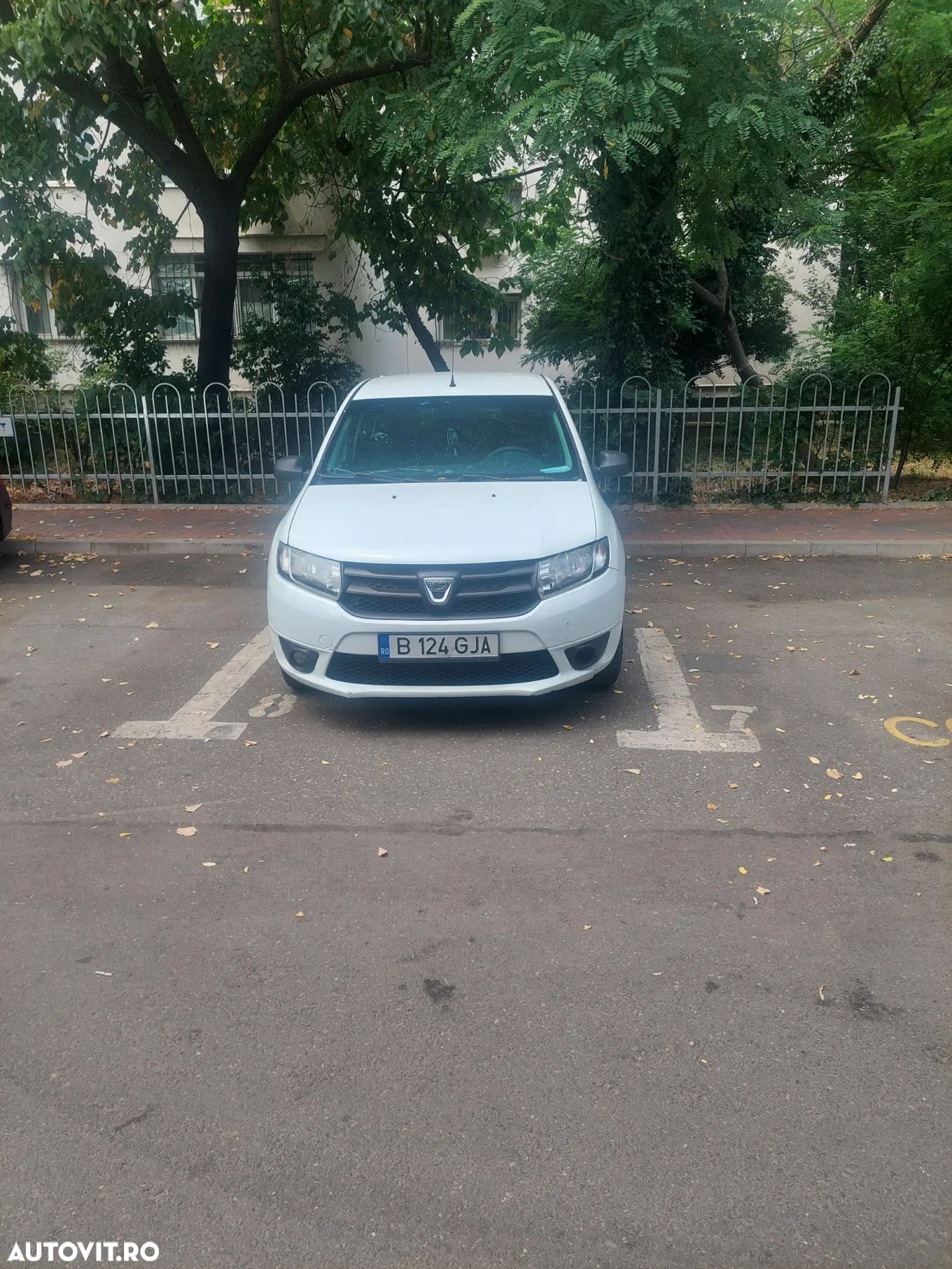Dacia Logan - 1